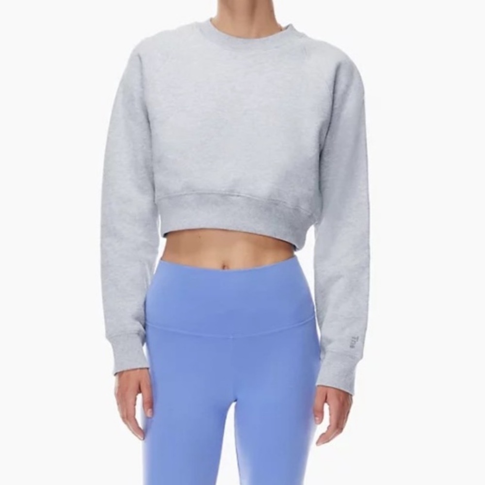 TNA Cozy Fleece Perfect Raglan Sweatshirt in Light Gray (M)